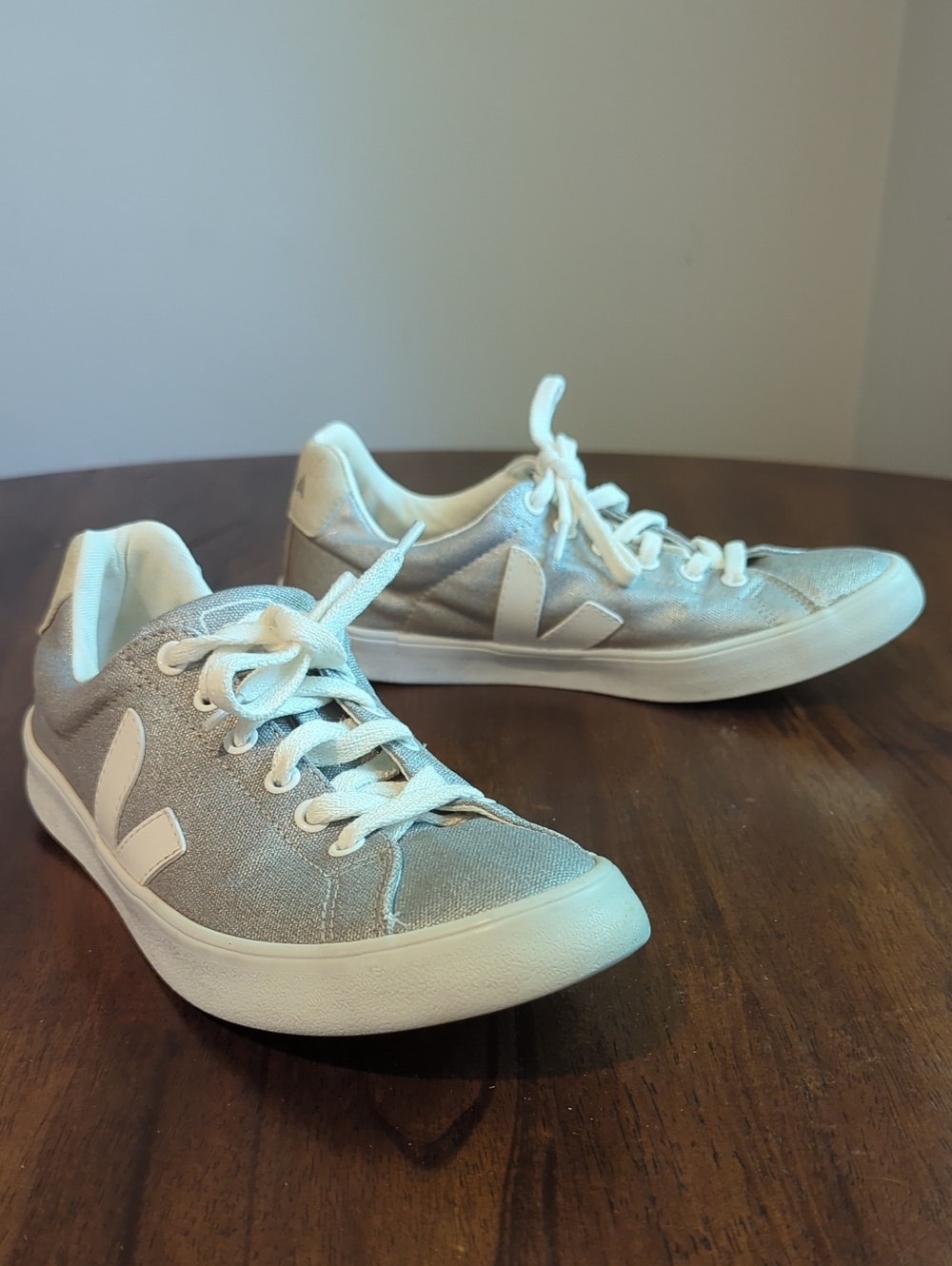 Veja Sneakers Silver White size 7